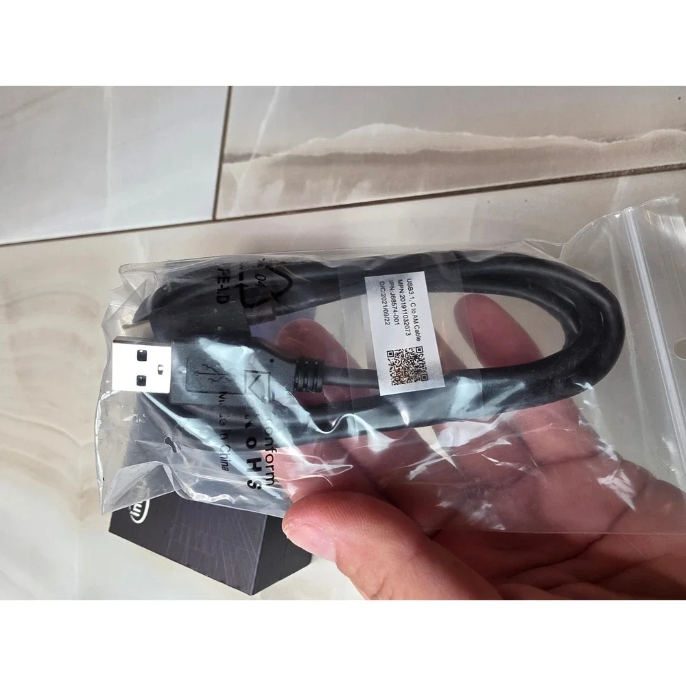 Intel RealSense Depth Camera D435 Accessories USB-C Cable Mini Tripod Box‎ W1